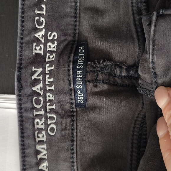 American Eagle Outfitters women's faded black denim jeans size 10 jeggings 360° - Picture 4 of 10